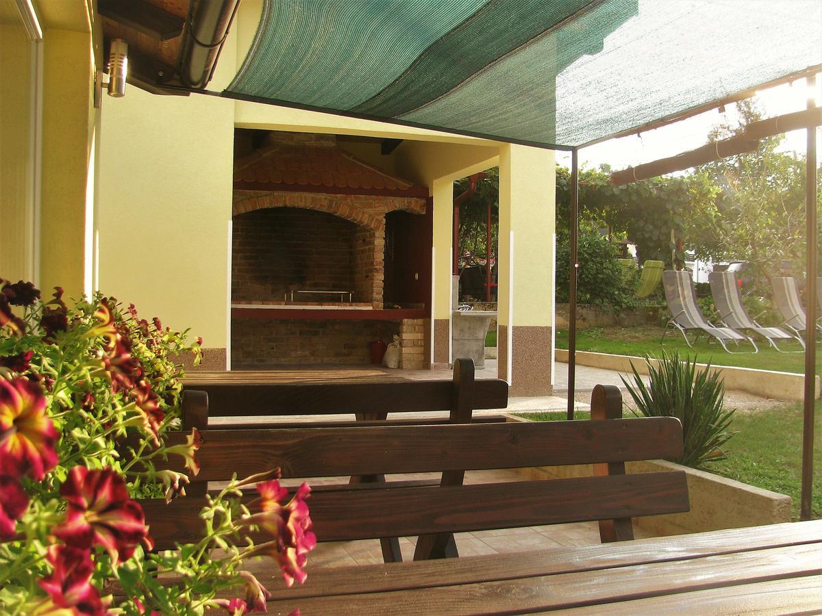 House Sekulic Hotel Grabovac  Eksteriør billede